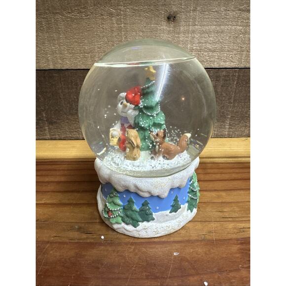 Hallmark Limited Quantity Snow Buddies Snow Globe In Box - Picture 3 of 8